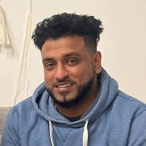 Meet your Posher, Jona